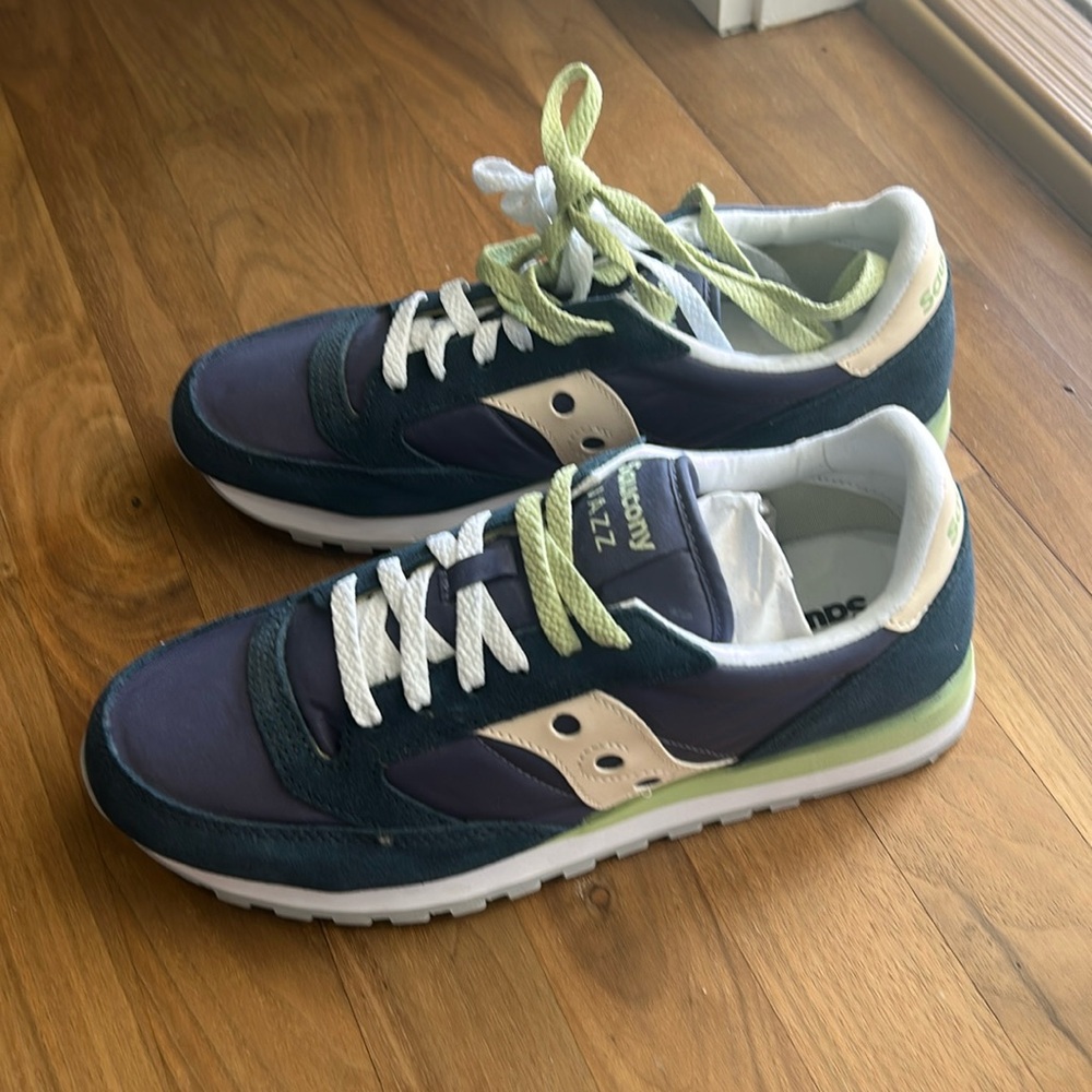 Saucony jazz size 10 .  New without box.